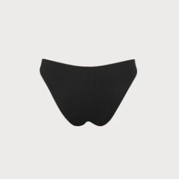 BERLOOK Black Low Waisted Bikini Bottom ONLY 35 - Picture 5 of 7